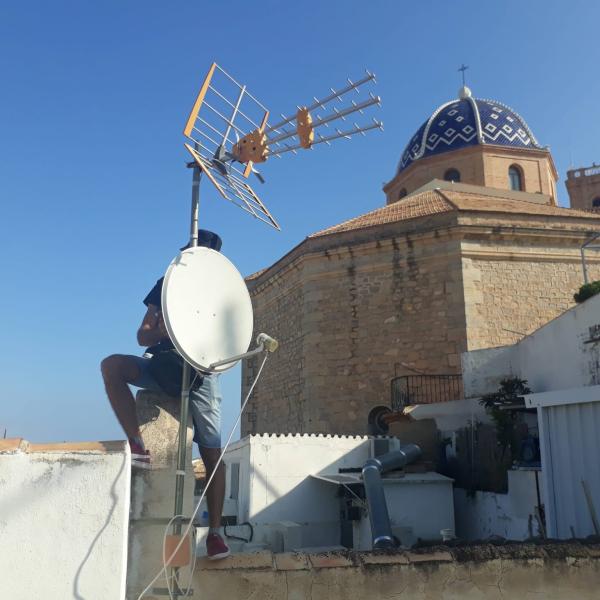 Antenista Altea 7