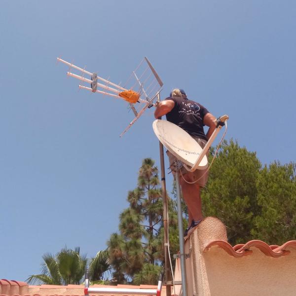 Antenista Rojales 6