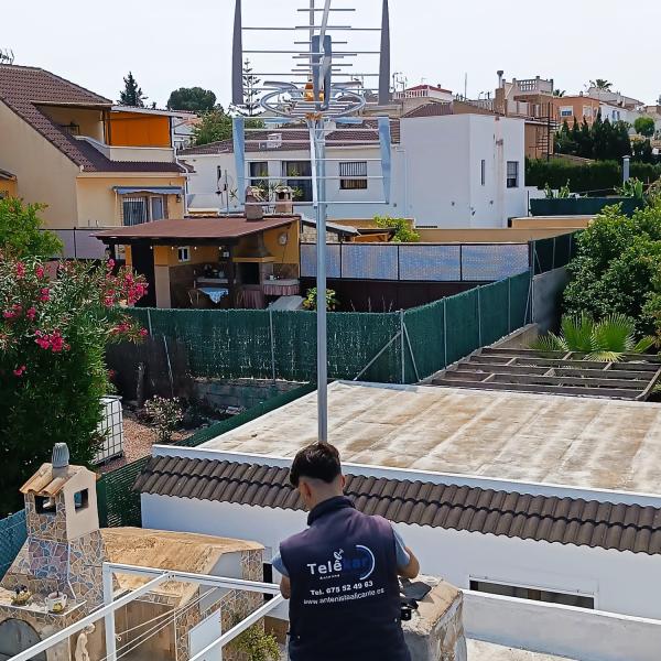 Antenista La Mata 2