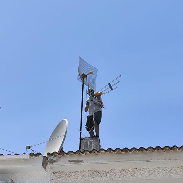 Antenista Los Montesinos 4