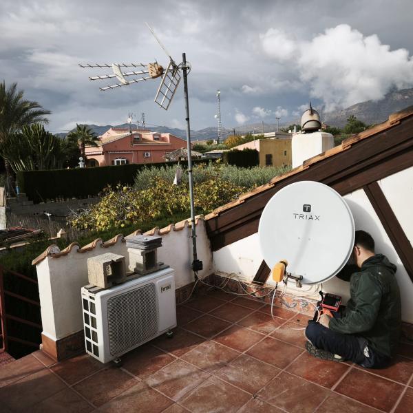 Antenista Albatera 5