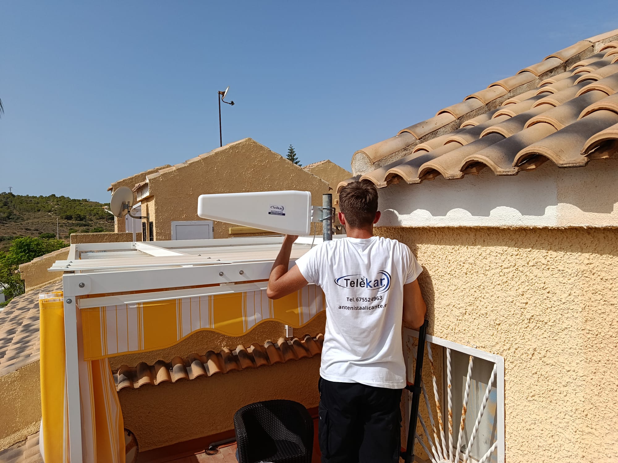 Soluciones de cobertura móvil en Alicante: instalación de amplificadores GSM 4G y 5G